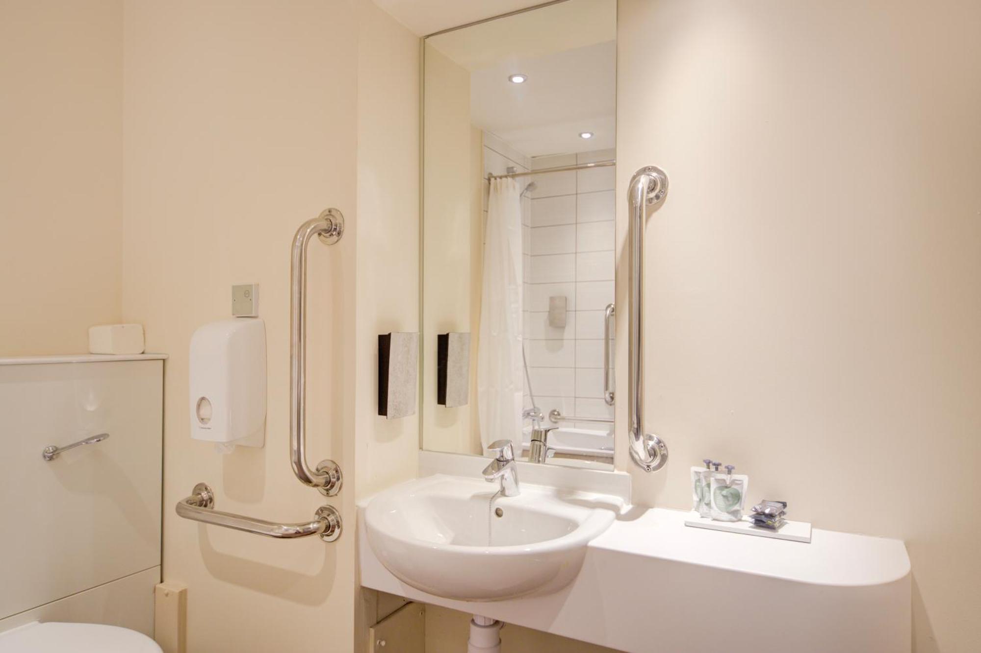 Belvilla Newport City Centre Hotel - Lifestyle Newport (Gwent) Exterior foto