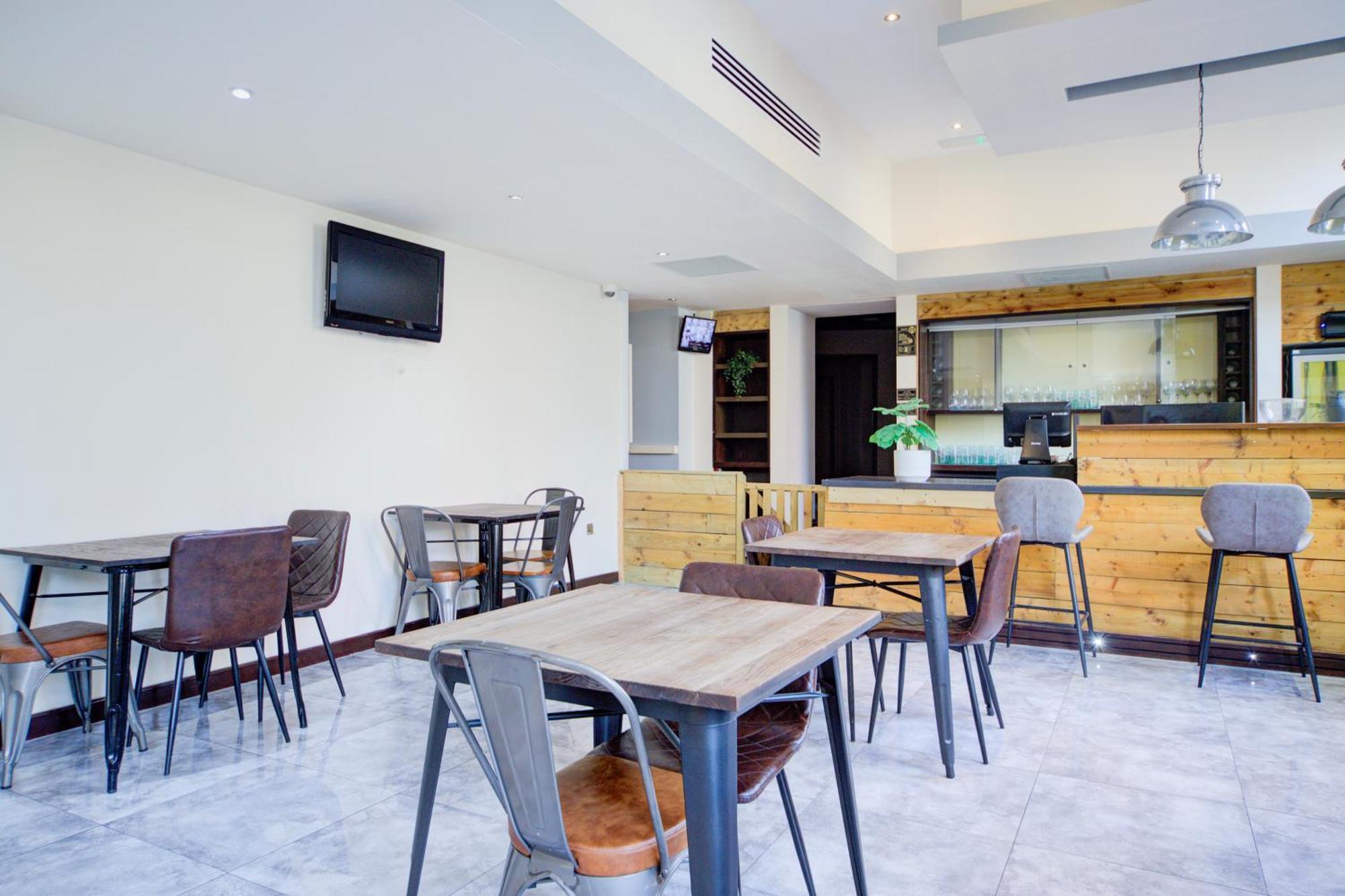 Belvilla Newport City Centre Hotel - Lifestyle Newport (Gwent) Exterior foto